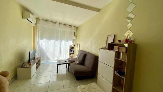 Location  appartement 1 pièce 25 m² à Perpignan (66000), 410 €