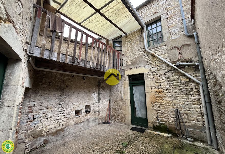 Vente maison 6 pièces 109 m² à Châteauneuf-sur-Cher (18190), 37 500 €