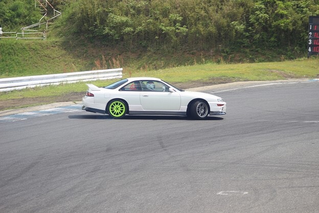 シルビアのS14・ドリフト・茂原ツインサーキットに関するカスタム事例の投稿画像3枚目