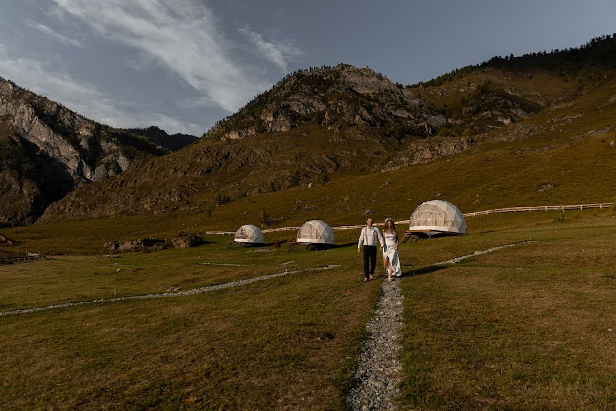 Fotógrafo de casamento Kseniya Rukas (rukasphoto). Foto de 22 de outubro 2022