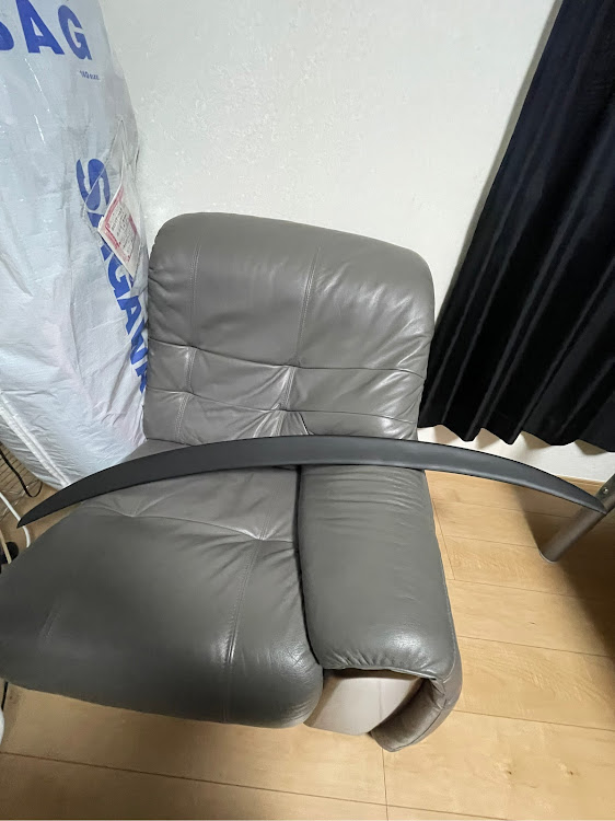 A7 スポーツバックの梅雨明け・DIY・リアスポイラー・ホワイトカーボンに関するカスタム事例の投稿画像1枚目
