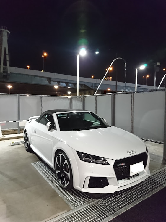 TT RS クーペのドライブ・オートバックス・アウディ TT・真冬のオープンに関するカスタム事例の投稿画像1枚目