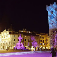 TRENTO . piazza duomo di 