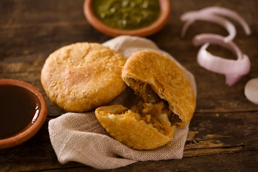 Aloo Pyaaz Kachori (3pc)