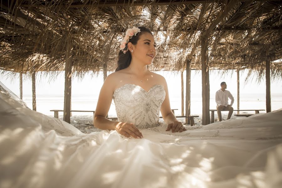 Düğün fotoğrafçısı Fernando Medellin (weddingmerida). 28 Mayıs 2019 fotoları