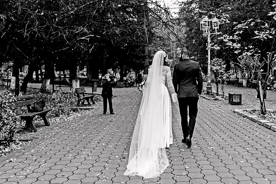 Fotógrafo de casamento Silviu Monor (monor). Foto de 5 de fevereiro 2018