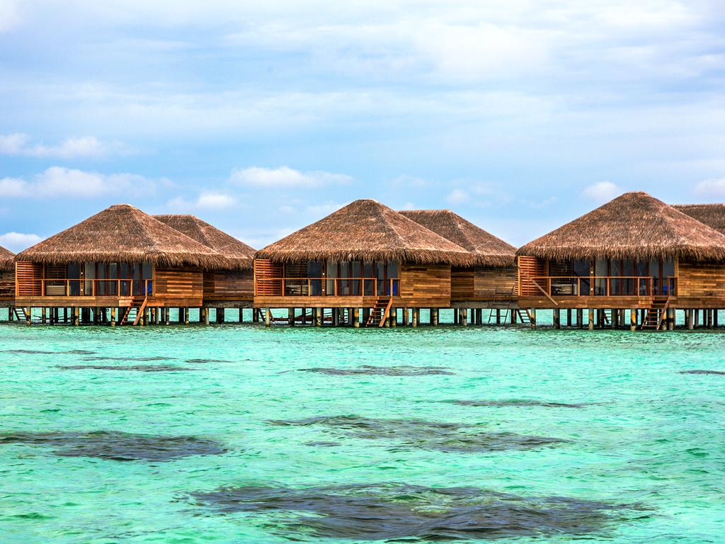 cocoon-maldives-lagoon-over-water-suite_15578834683.jpg