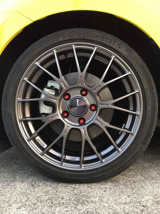 スイフトスポーツのスイフトスポーツZc33s・CUSCO車高調・エンケイホイール・enkeiに関するカスタム事例の投稿画像3枚目