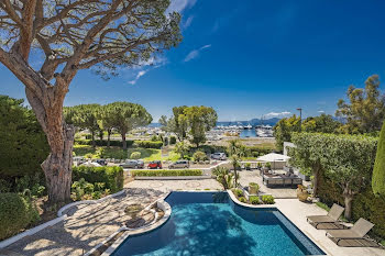 villa à Antibes (06)