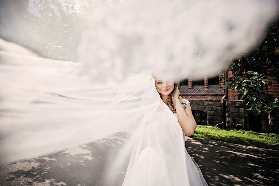 Fotografer pernikahan Elena Yurshina (elyur). Foto tanggal 8 Oktober 2019