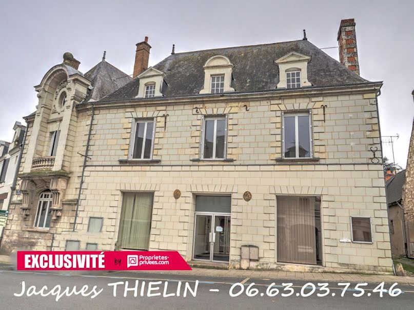 Vente maison 15 pièces 420 m² à Saumur (49400), 251 980 €