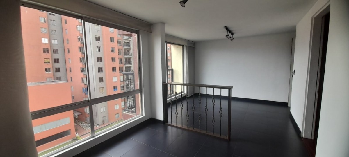Apartamento En Venta - Pontevedra, Bogota