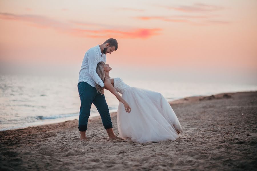 Fotografo di matrimoni Anna Abalyaeva (anna5342238). Foto del 27 settembre 2018