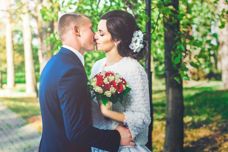 Fotógrafo de bodas Yuliya Gracheva (keepsakeph). Foto del 11 de enero 2016