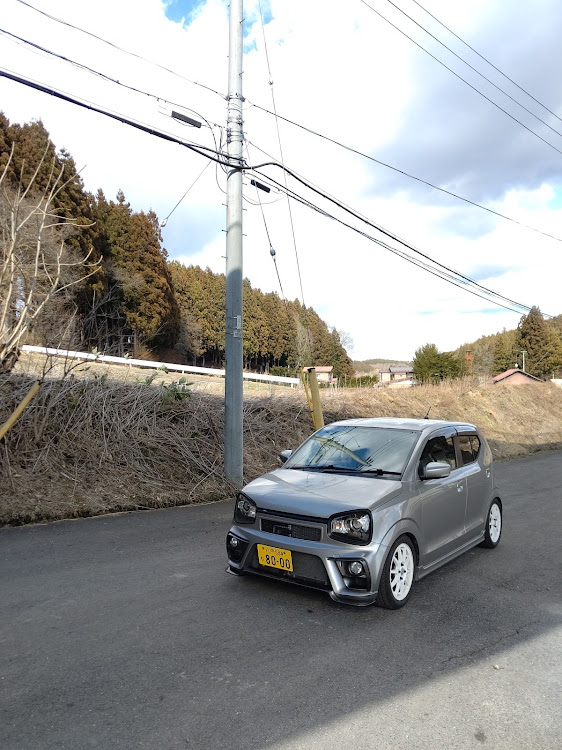 アルトワークスの夏タイヤに交換・車高調交換に関するカスタム事例の投稿画像1枚目