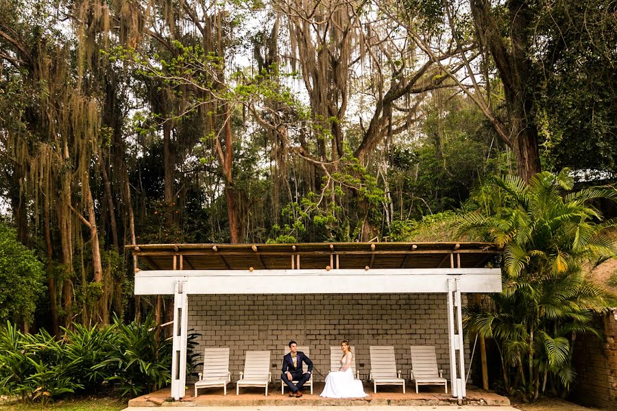 Fotógrafo de casamento Victor Rodriguez Urosa (victormanuel22). Foto de 15 de abril 2019