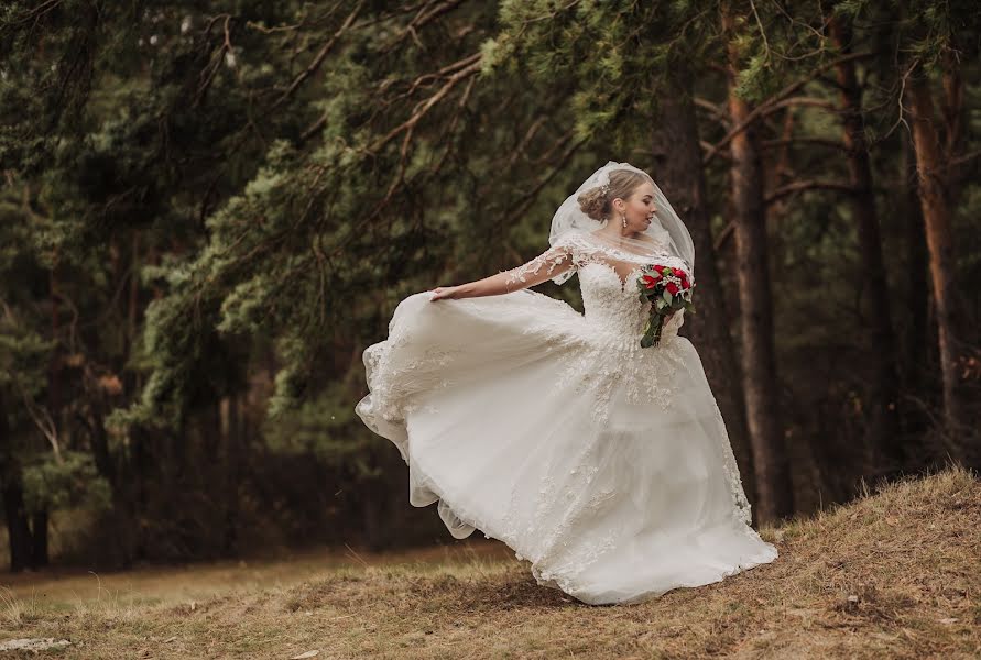 Fotografo di matrimoni Olga Timoschuk (pholga). Foto del 8 novembre 2019