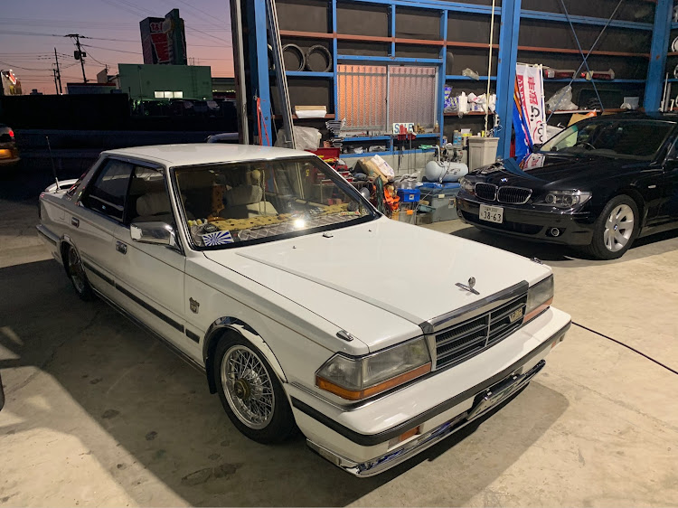 グロリアのグロリア・オイル交換・DIY・旧車・ネオクラに関するカスタム事例の投稿画像1枚目