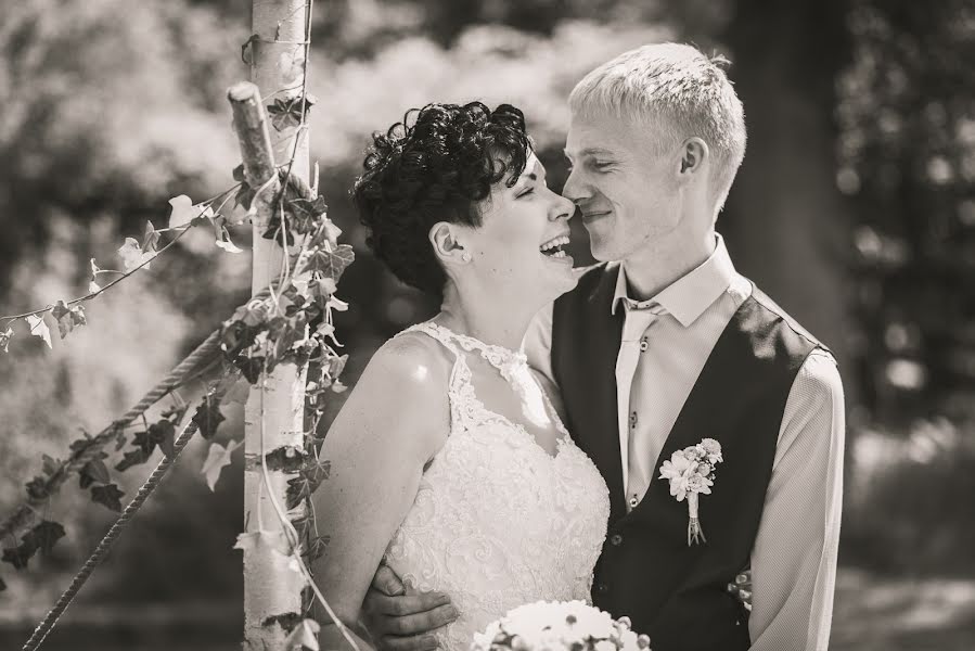 Fotógrafo de casamento Tomáš Vlček (vlcekphoto). Foto de 4 de março 2019