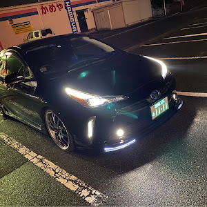 プリウス ZVW55