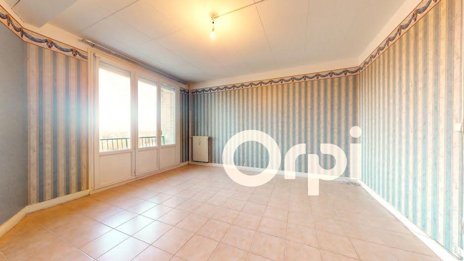 Vente appartement 3 pièces 73 m² à Soissons (02200), 80 000 €