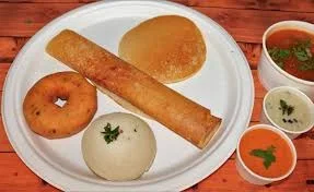 Plain Dosa + 2 Idli + 1 Udit Vada