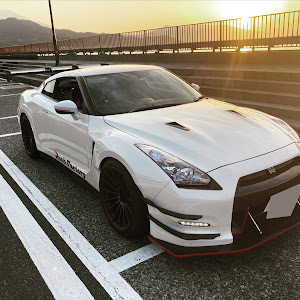 NISSAN GT-R R35