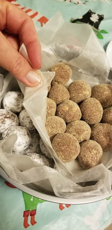 White Chocolate rum balls