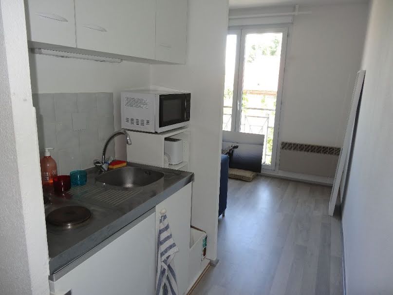 Location  appartement 1 pièce 22 m² à Albi (81000), 365 €