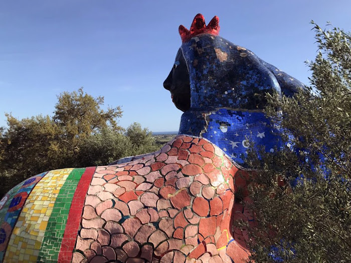 Niki de Saint Phalle, L’Imperatrice-Sfing, Giardino dei Tarocchi, Capalbio