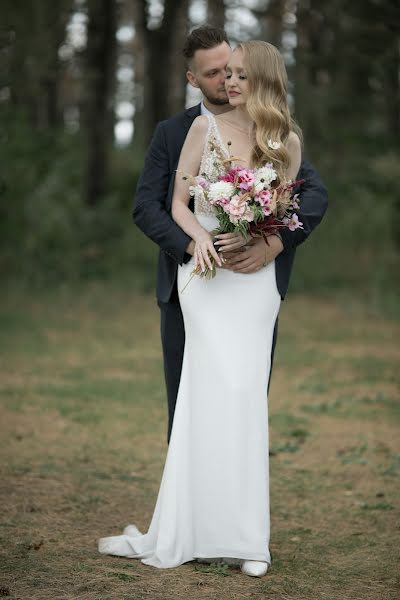 Fotógrafo de casamento Zhanna Staroverova (zhannasta). Foto de 20 de outubro 2019