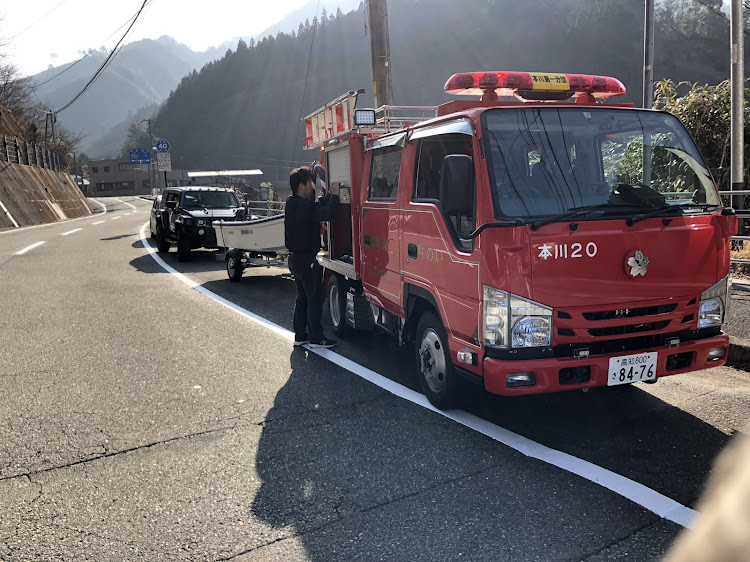 H3のソレックス・ハマーH3・トレーラー・消防車に関するカスタム事例の投稿画像6枚目