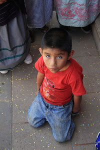 ASPECTOS DE NIÑOS DE DISTINTAS PARTES DEL ESTADO, JORNALEROS, BULLYNG ALCOHOLISMO ALEGRÍA Y PIBREZA. FOTOS RAÍL TINOCO