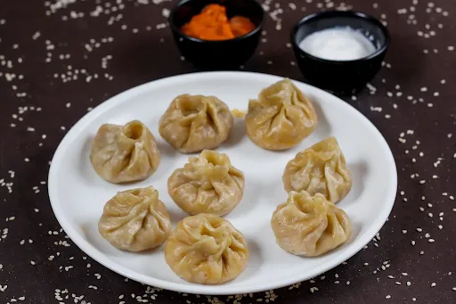 Veg Steamed Momos [8 Pieces]