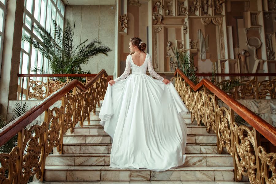 Fotógrafo de casamento Irina Aleksandrova (grediri). Foto de 11 de fevereiro 2023