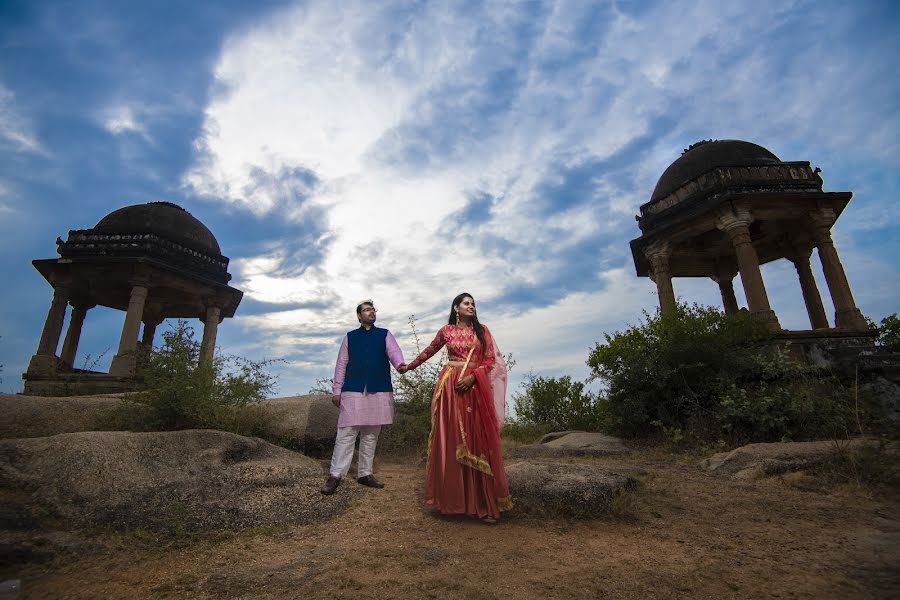 Fotógrafo de casamento Tatvik Suthar (tatviksuthar). Foto de 17 de abril 2020