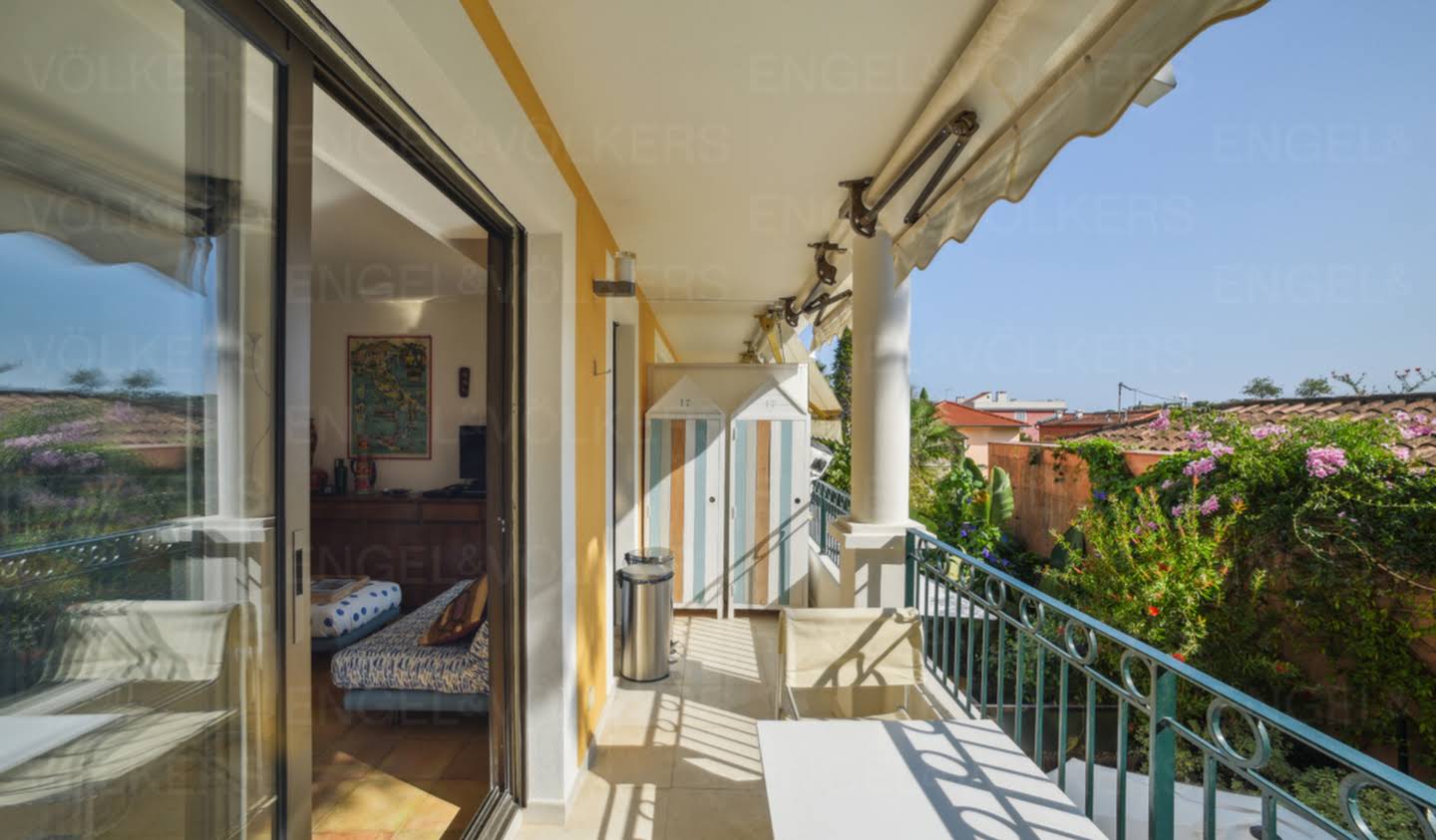 Apartment with terrace Saint-Jean-Cap-Ferrat