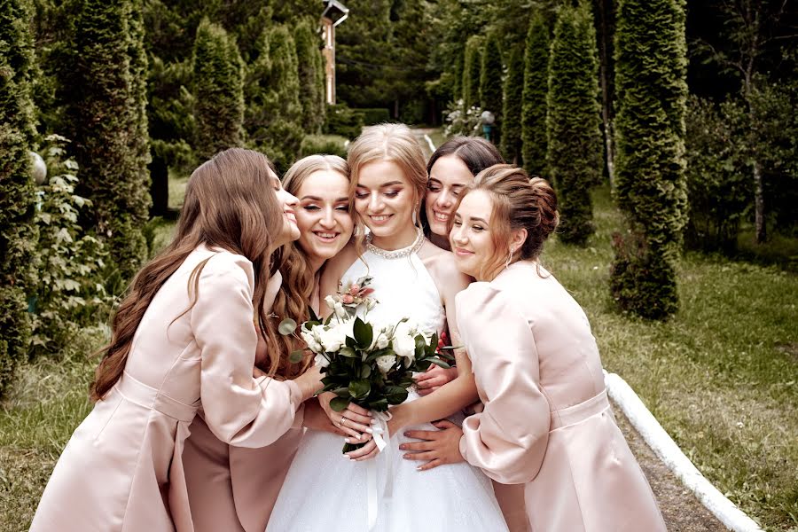 Wedding photographer Mariya Mitnikova (lafete). Photo of 4 July 2022