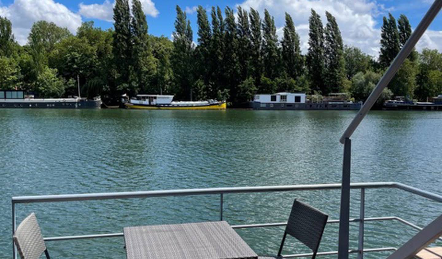 Houseboat Saint-Cloud