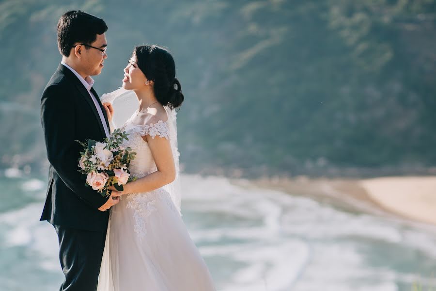 Fotógrafo de casamento Minh Nguyen (minhnguyen0405). Foto de 18 de outubro 2017