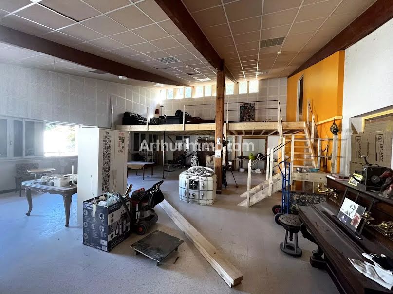 Vente loft 2 pièces 220 m² à Perrigny (39570), 148 400 €