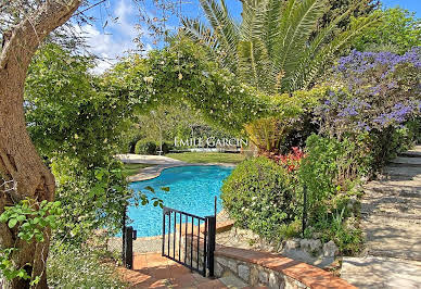 Property with pool 4