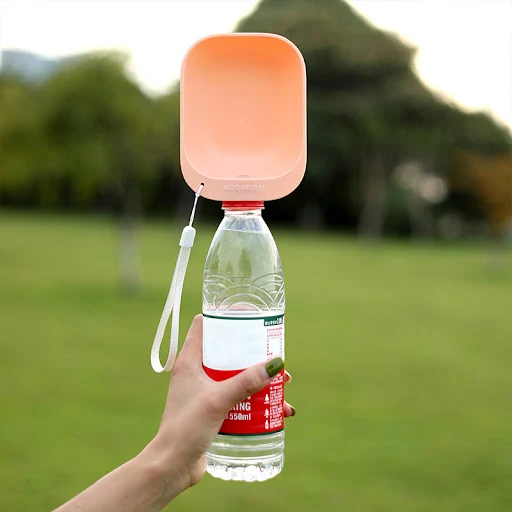 Pet Travel Water Bottle Portable Outdoor Water Bowl Dog Cat Water Bottle Drinking Water Feeder for Dog Cat Bottle Pet Su