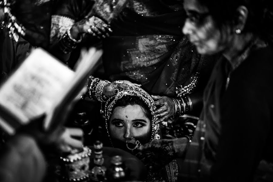 Fotógrafo de bodas Sakshi Ashdhir (abhisakshi). Foto del 30 de septiembre 2019