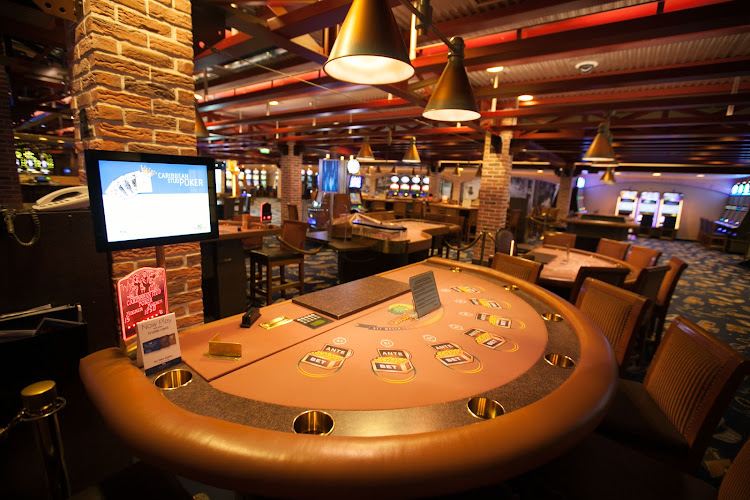 Try your hand at blackjack, craps, roulette, slots, poker and bingo at Gatsby's Casino aboard Ruby Princess.