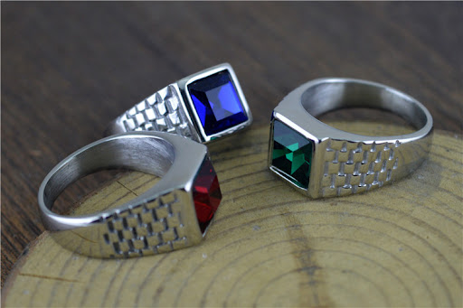 Title 6, Popular Punk Retro Inlaid Jewel Pattern Titaniu...