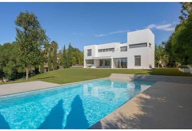 House with pool and terrace 18