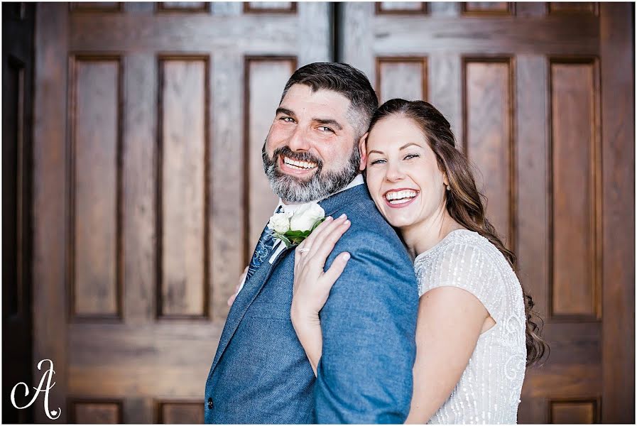 Fotógrafo de casamento Amber Lowe (amberlowe). Foto de 8 de setembro 2019