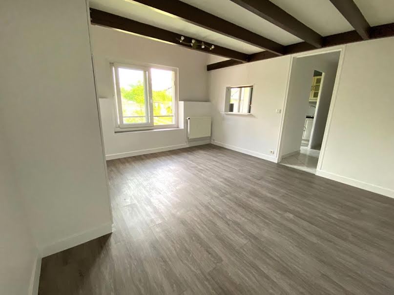 Location  appartement 2 pièces 29 m² à Leuville-sur-Orge (91310), 590 €