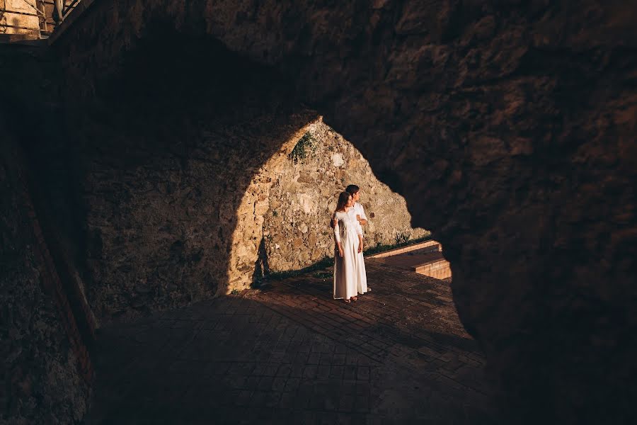 Hochzeitsfotograf Vasili Kovach (kovach). Foto vom 3. April 2019